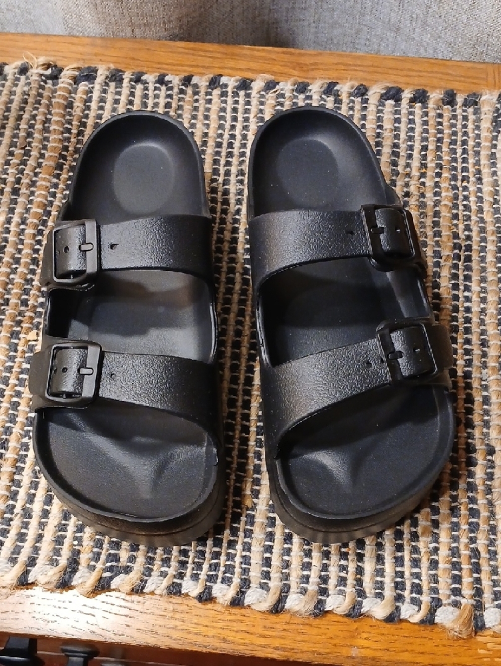 Platform Slide Sandals in Black - Picture 4 of 6